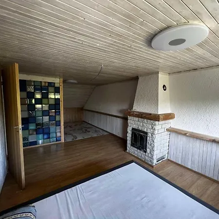 Suur Ja Hubane Maja, Saaremaal Dom wakacyjny